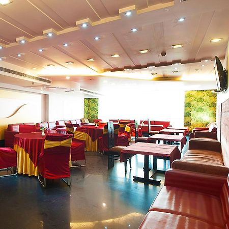 Hotel Transit International- Aerocity Delhi Airport New Delhi Bagian luar foto