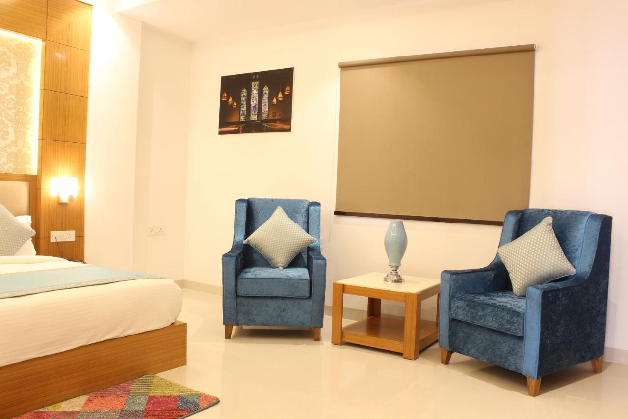 Hotel Transit International- Aerocity Delhi Airport New Delhi Bagian luar foto