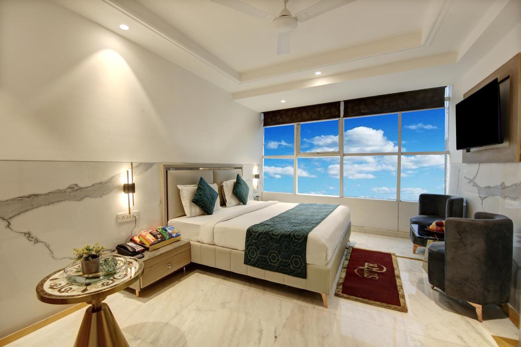Hotel Transit International- Aerocity Delhi Airport New Delhi Bagian luar foto