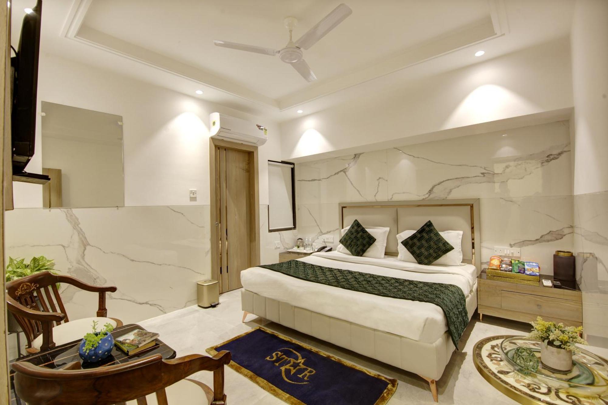 Hotel Transit International- Aerocity Delhi Airport New Delhi Bagian luar foto