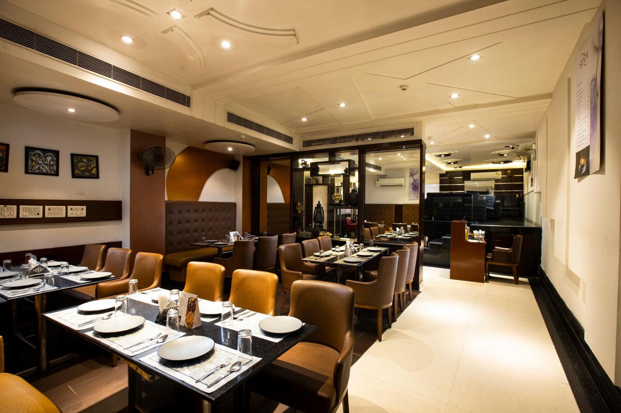 Hotel Transit International- Aerocity Delhi Airport New Delhi Bagian luar foto