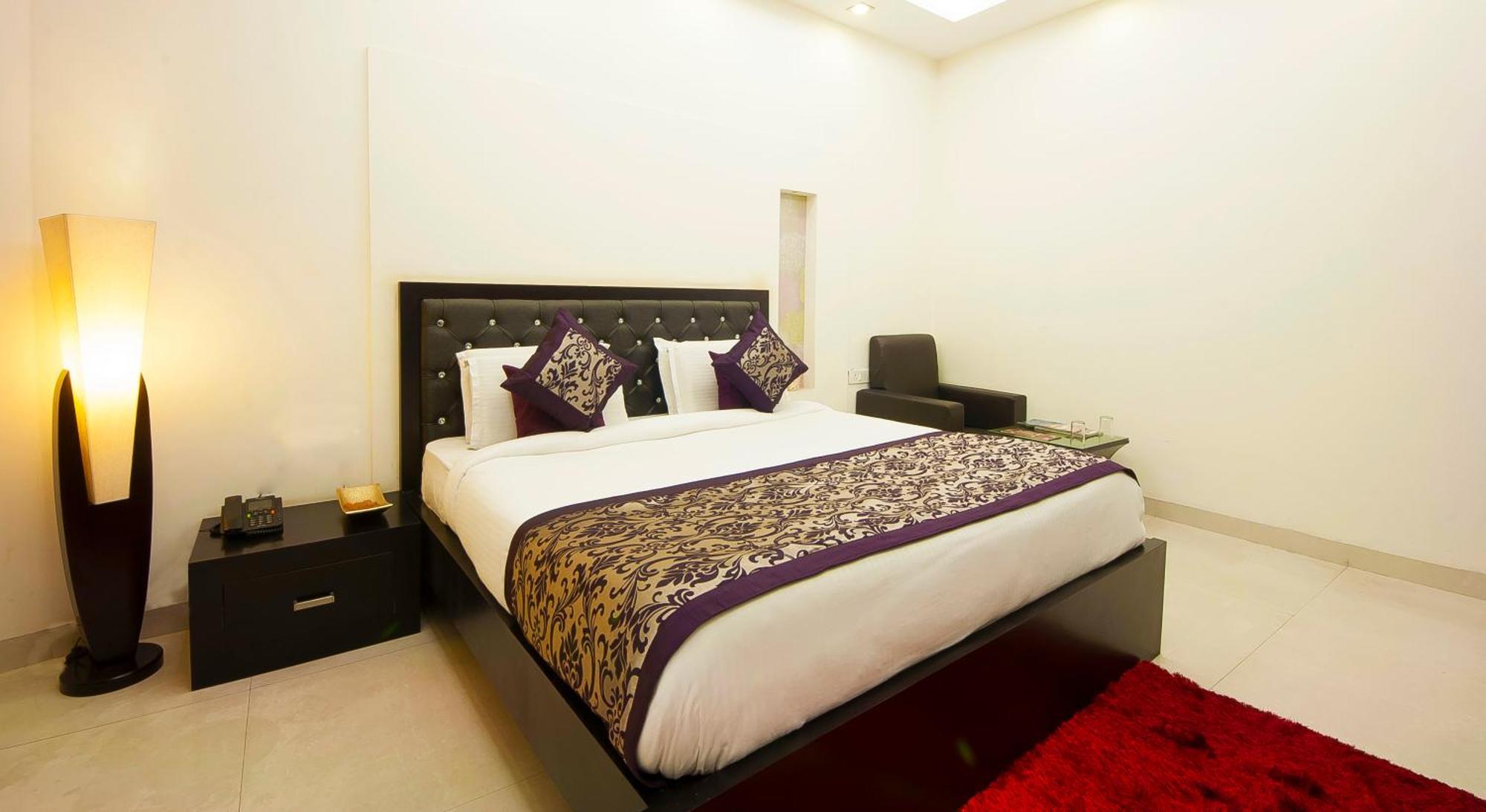Hotel Transit International- Aerocity Delhi Airport New Delhi Bagian luar foto