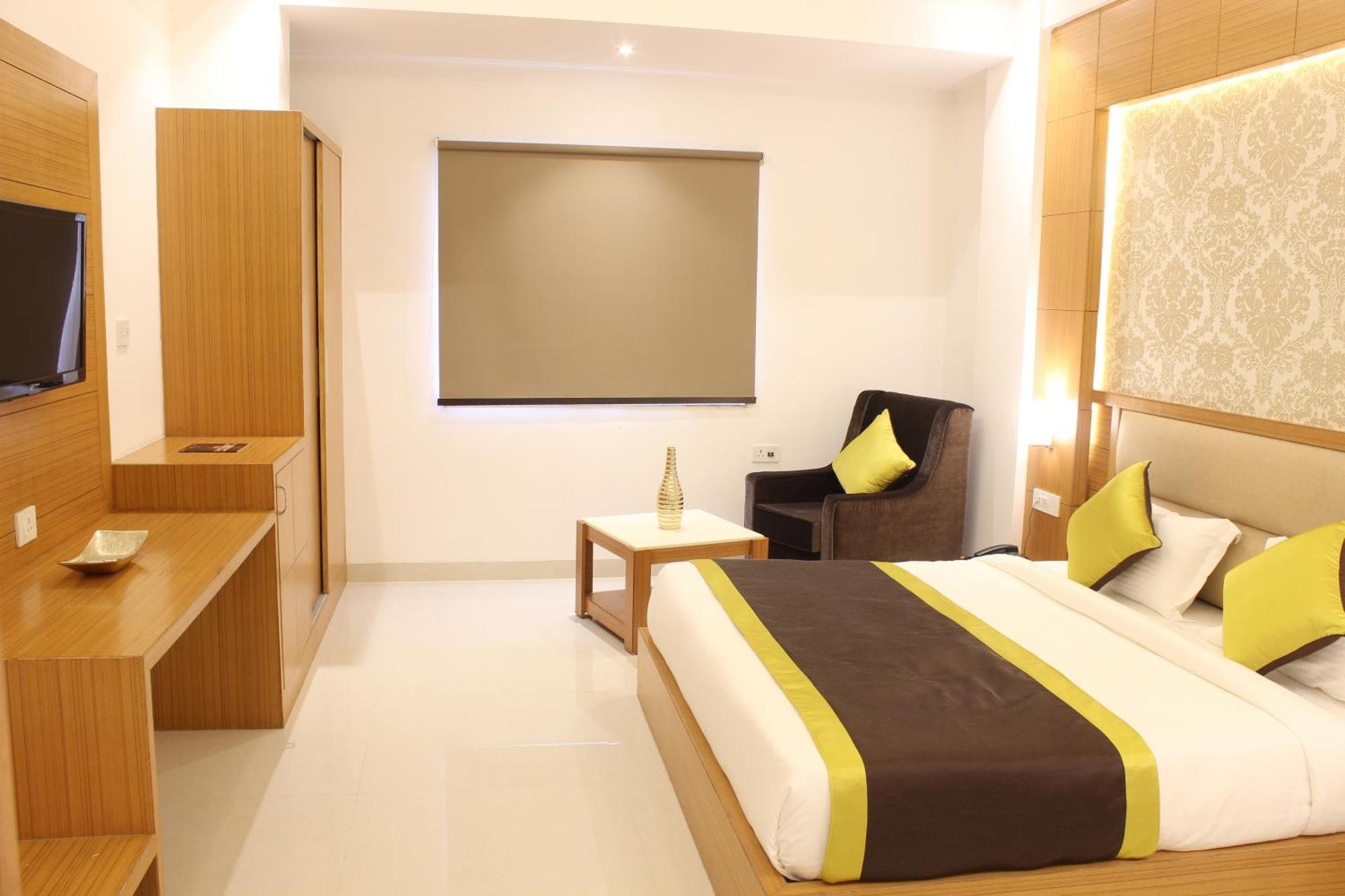 Hotel Transit International- Aerocity Delhi Airport New Delhi Bagian luar foto
