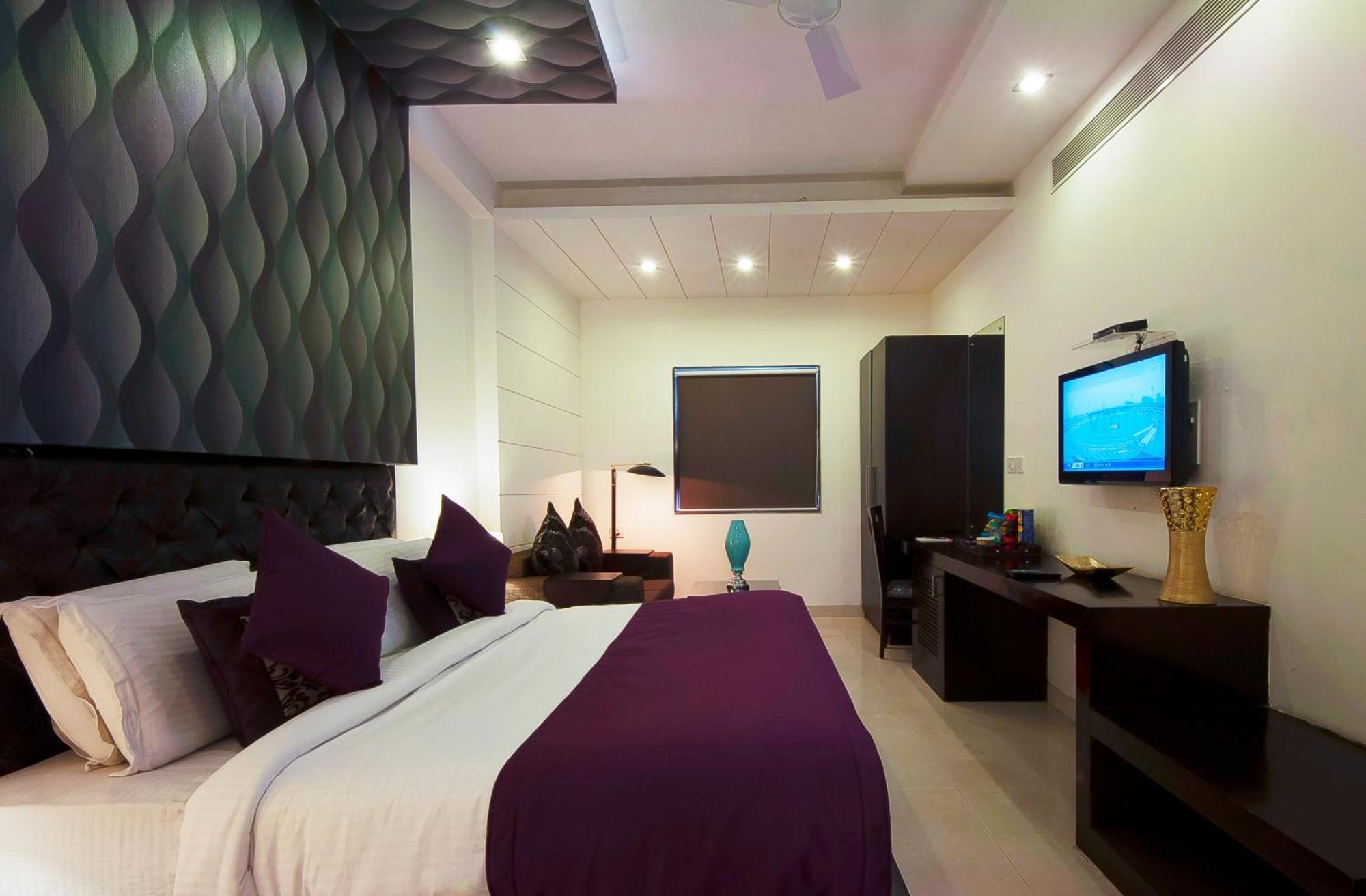 Hotel Transit International- Aerocity Delhi Airport New Delhi Bagian luar foto
