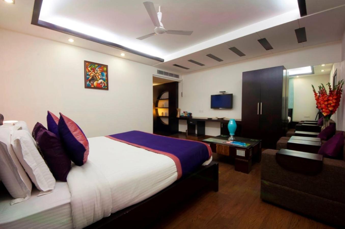 Hotel Transit International- Aerocity Delhi Airport New Delhi Bagian luar foto