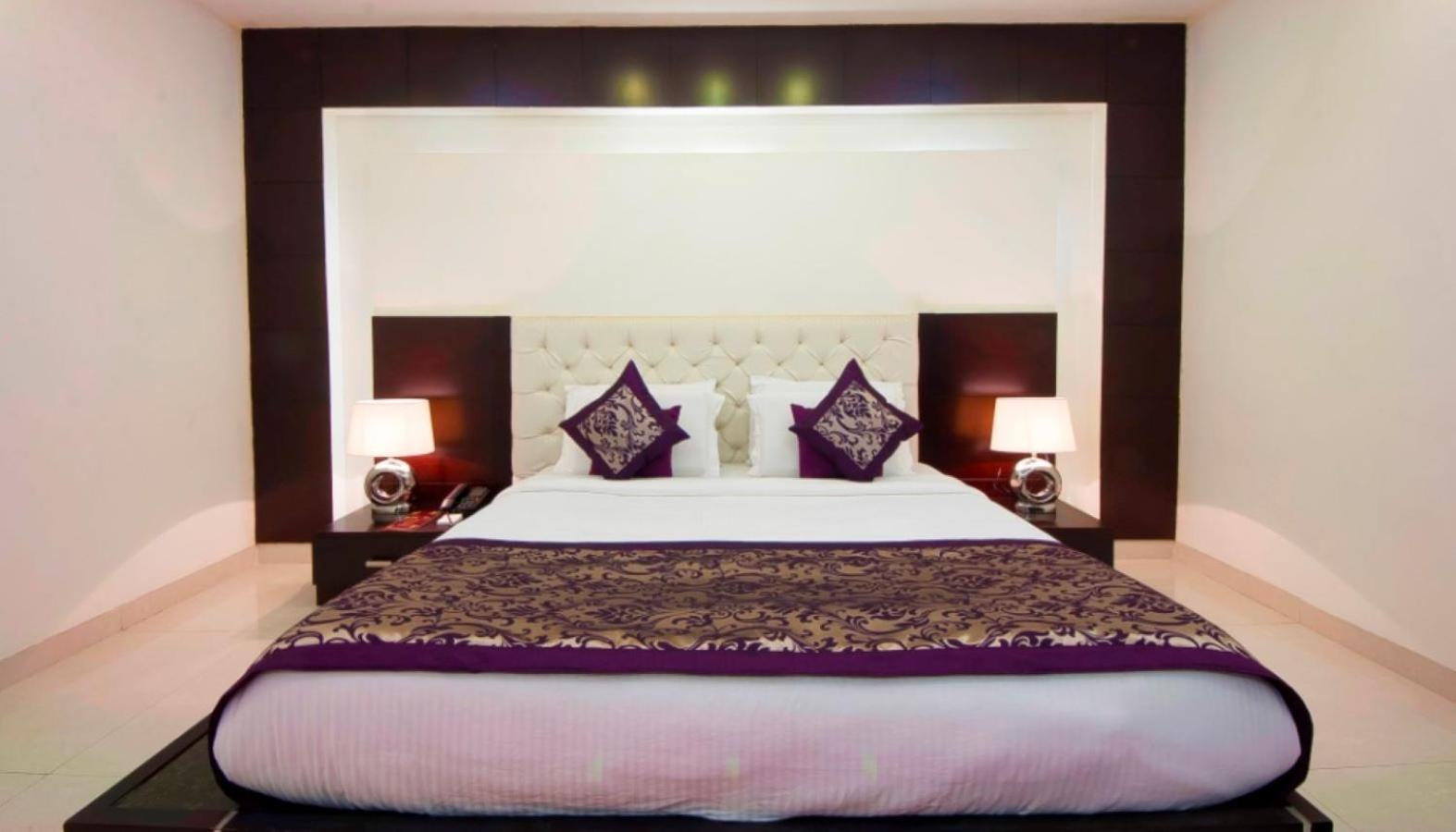 Hotel Transit International- Aerocity Delhi Airport New Delhi Bagian luar foto